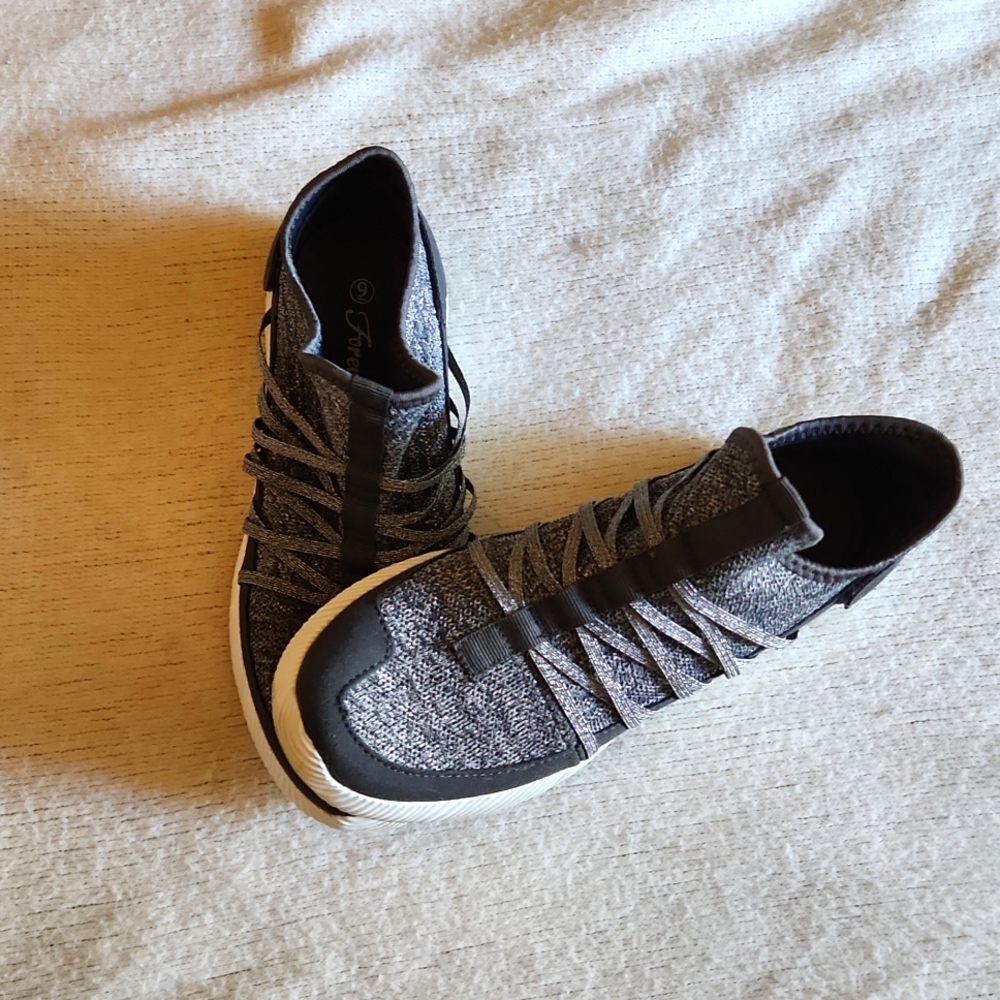 Chic Soul Slip on Tennis Shoes